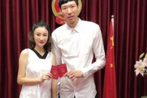 华体会官网平台-周琦妻子：澳洲琦是道坎 曾带离婚协议去民政局 突然歇斯底里骂他