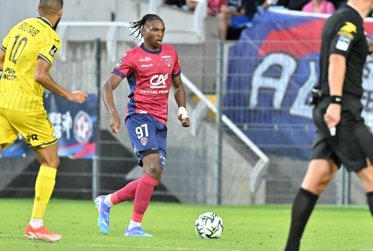 华体会官网平台-记者：雷恩为雅奎特标价超多库的6400万欧，他是切尔西冬窗目标